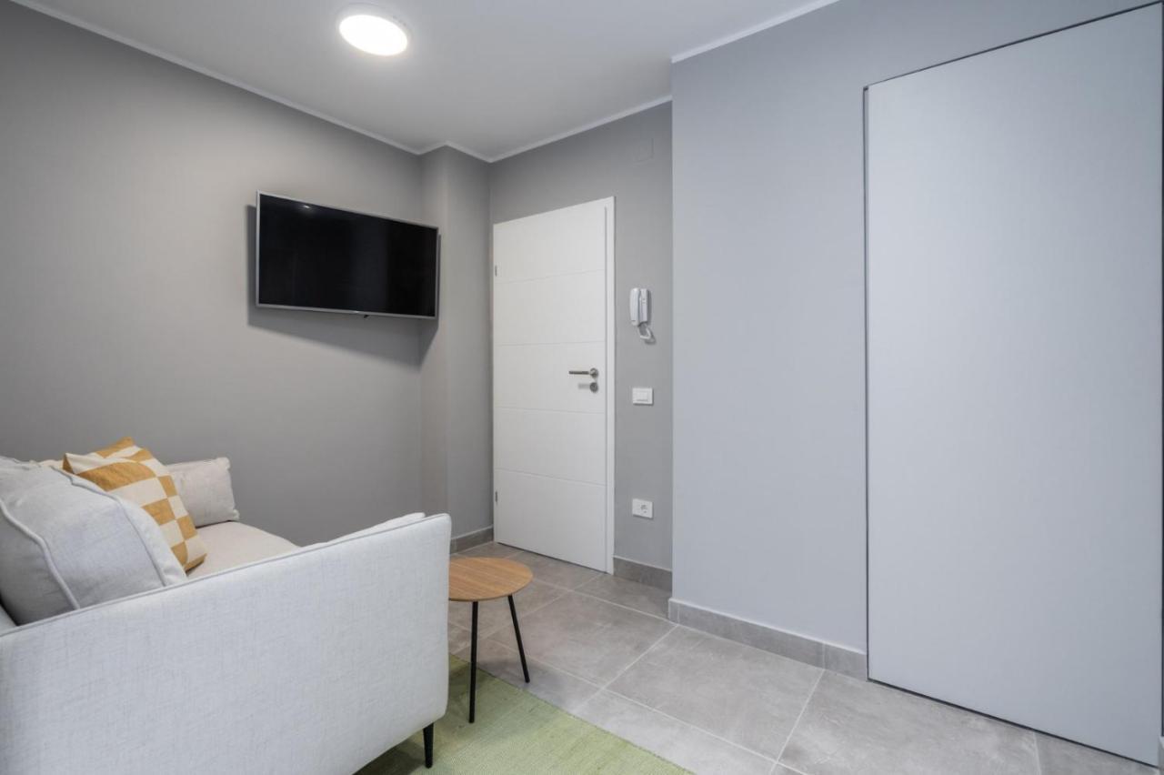 Alfie Center Apartment Boekarest Buitenkant foto